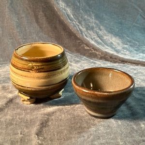 VTG Pottery Flower Frogs